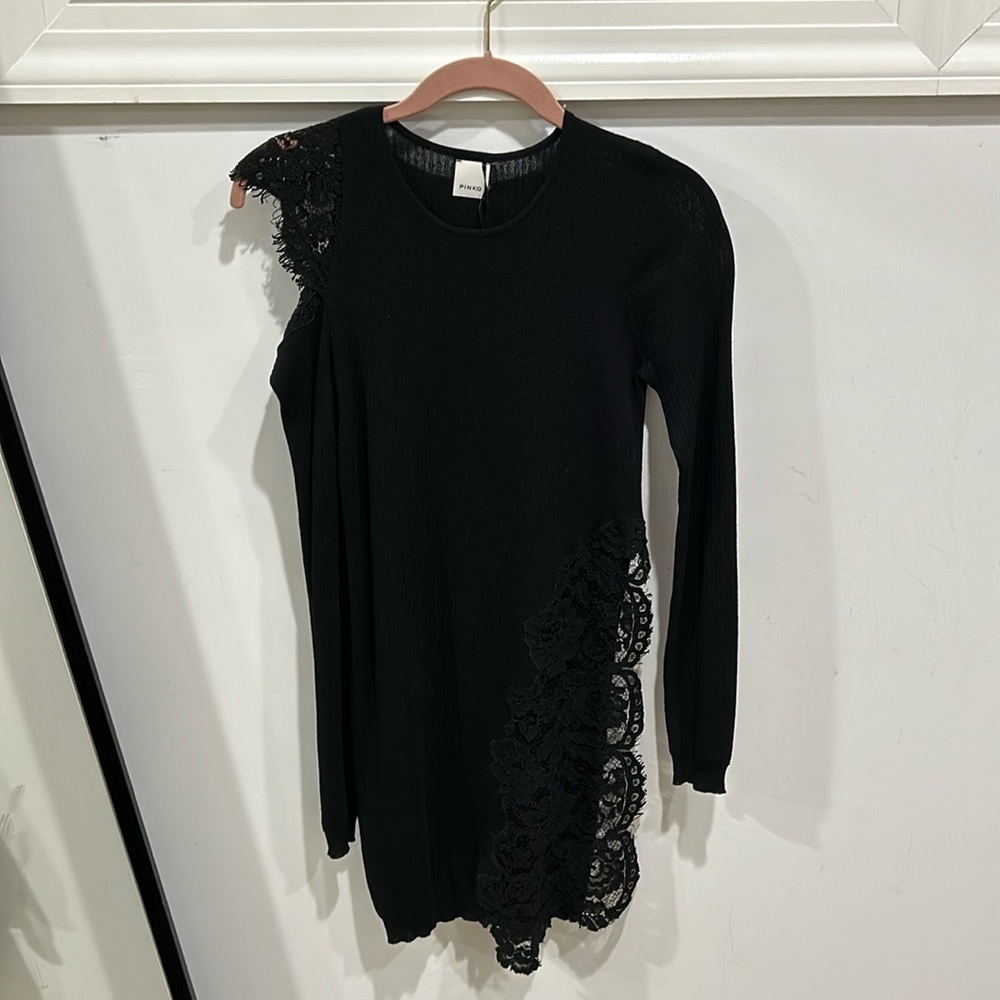 Never worn! Beautiful PINKO black cutout lace top